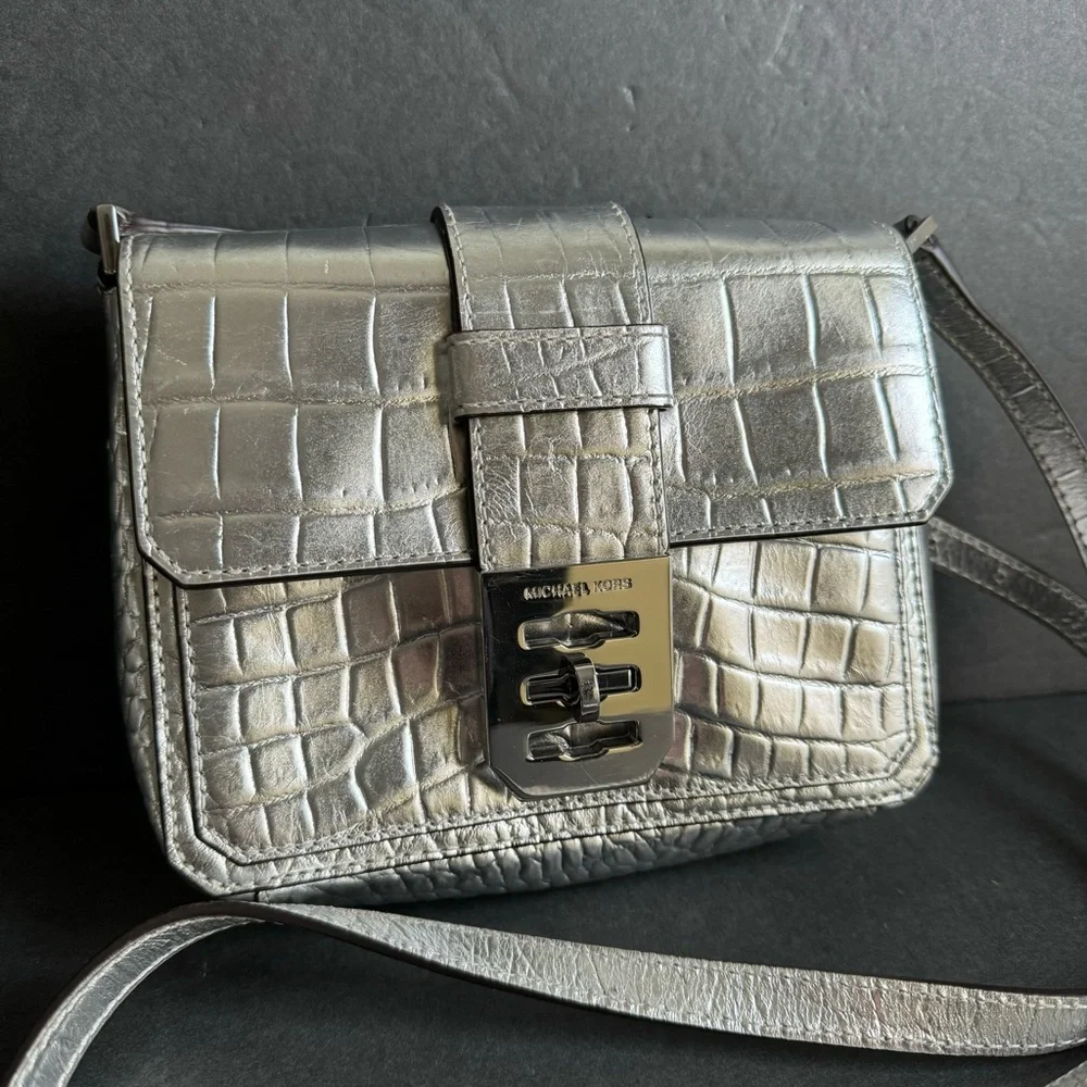 Michael Kors Silver Croc Embossed Crossbody Bag Mila Purse‎ Metallic Crocodile